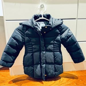 Mayoral navy blue jacket size 3. Lined. Detachable hoodie.